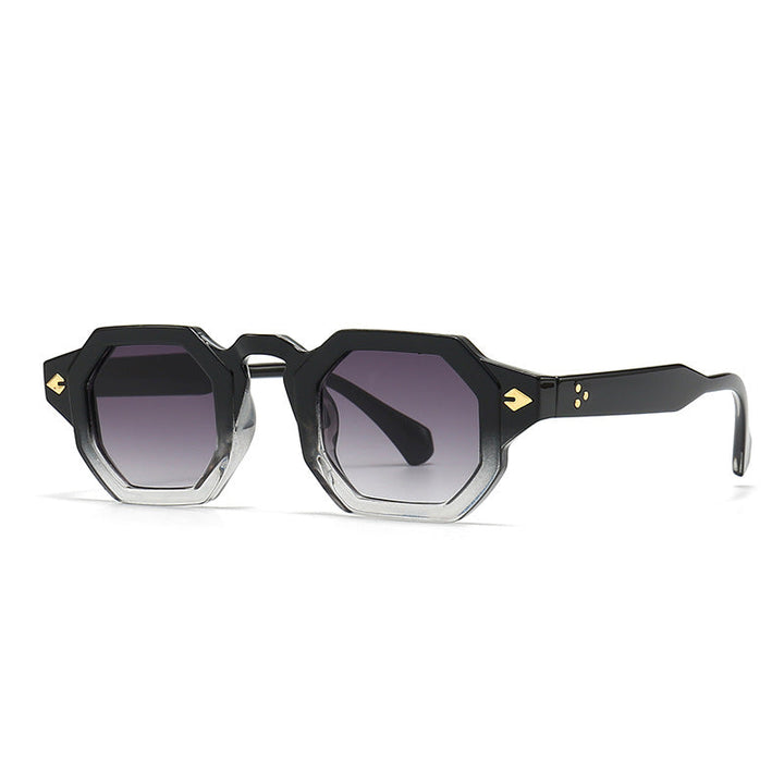 Trendy Street Photo Retro Sunglasses With Modern Charm